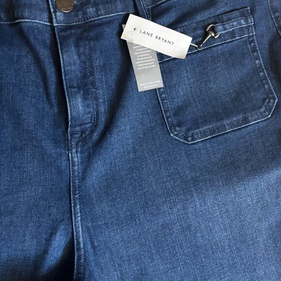 Lane Bryant NWT Signature Fit High-Rise Dressy Flare Jean Medium Wash Size 20 - Picture 4 of 10